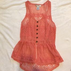 CUTE lace summer tank!
